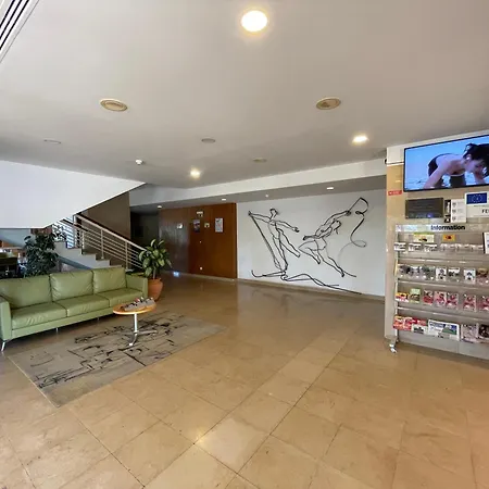 Hi - De Juventude Hostel *